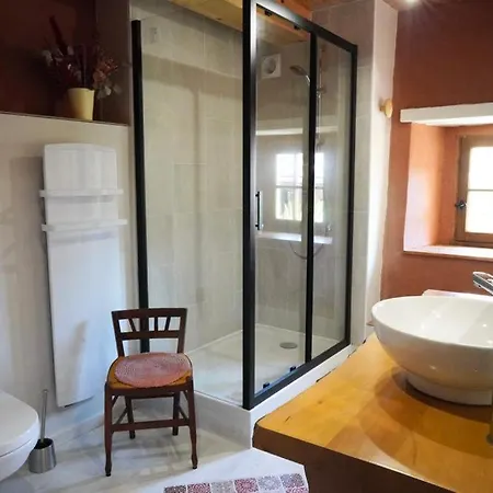 Le Lauriolle Holiday home *